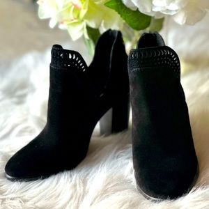 Size 5 Vince Camuto slightly used